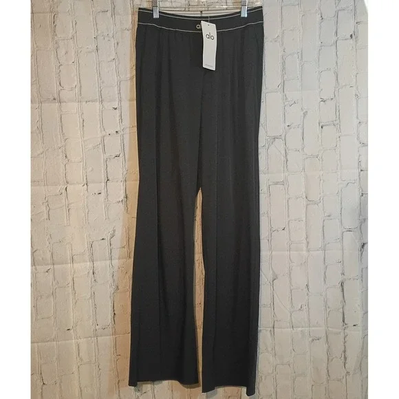 NWT ALO Wide-Leg Black Trouser Pants MEDIUM Elastic Waist Pleated Front Pockets - Picture 1 of 6